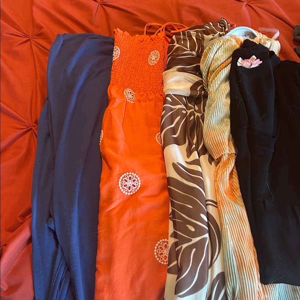 Women’s Bundle - Medium - image 2